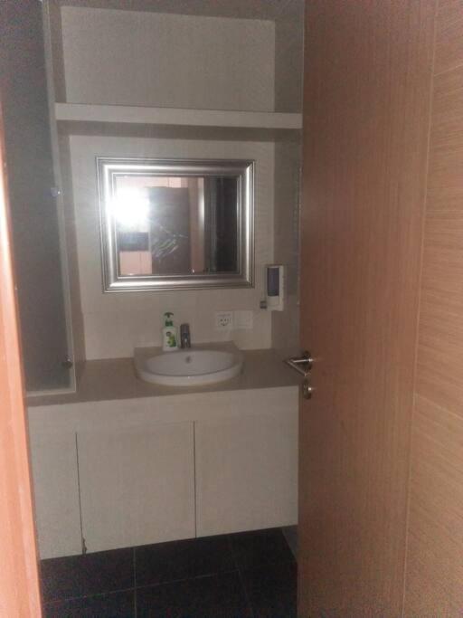 Mg Suite 1Bedroom Apartment By Just Inn Management スマラン エクステリア 写真